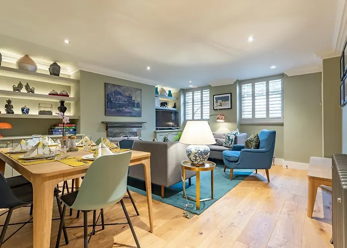 Beaches Brighton - Luxury Seafront Accommodation