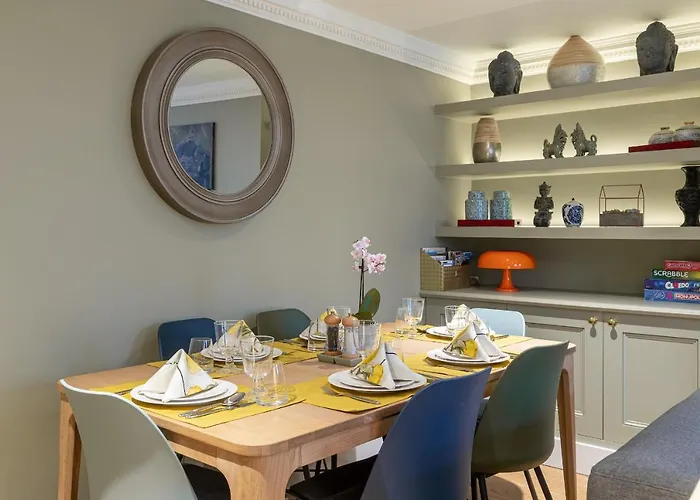 Beaches Brighton - Luxury Seafront Accommodation