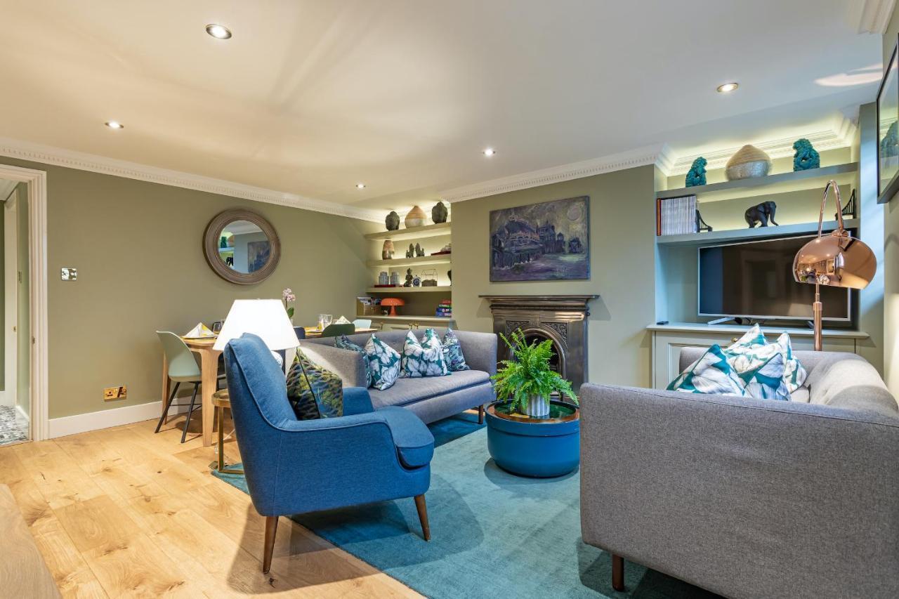 Beaches - Luxury Seafront Apartment Brighton