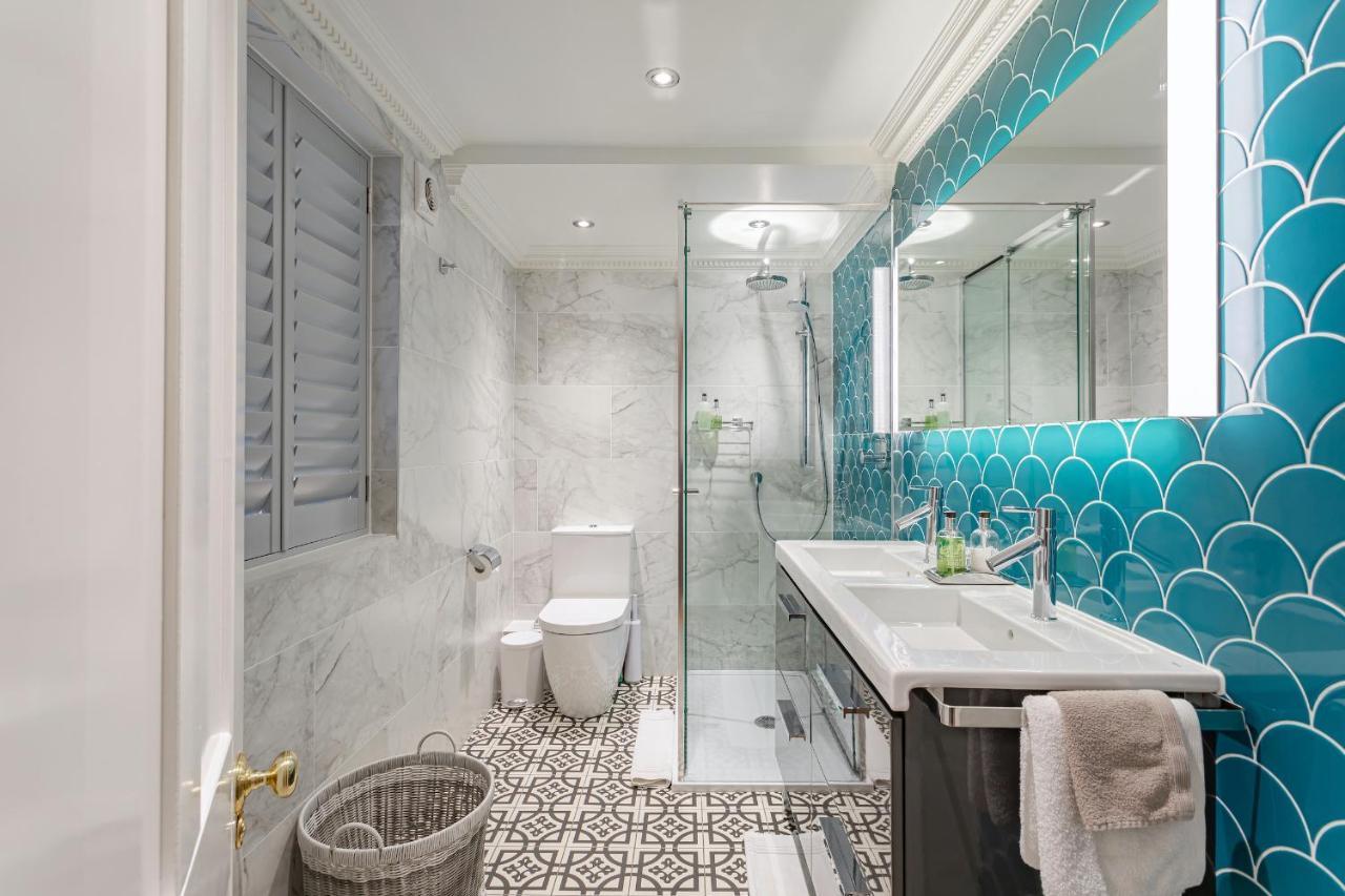 Beaches - Luxury Seafront Apartment