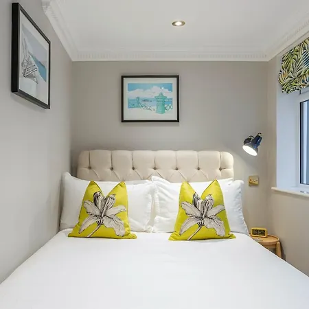 Beaches Brighton - Luxury Seafront Accommodation Exterior photo